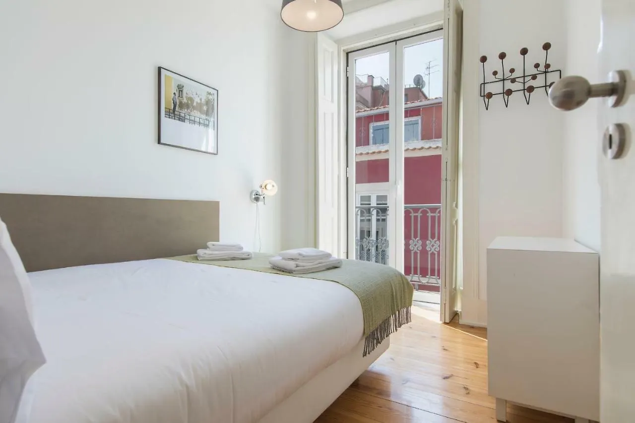 Lovelystay - Sunny Santa Catarina II Lisbon Apartment