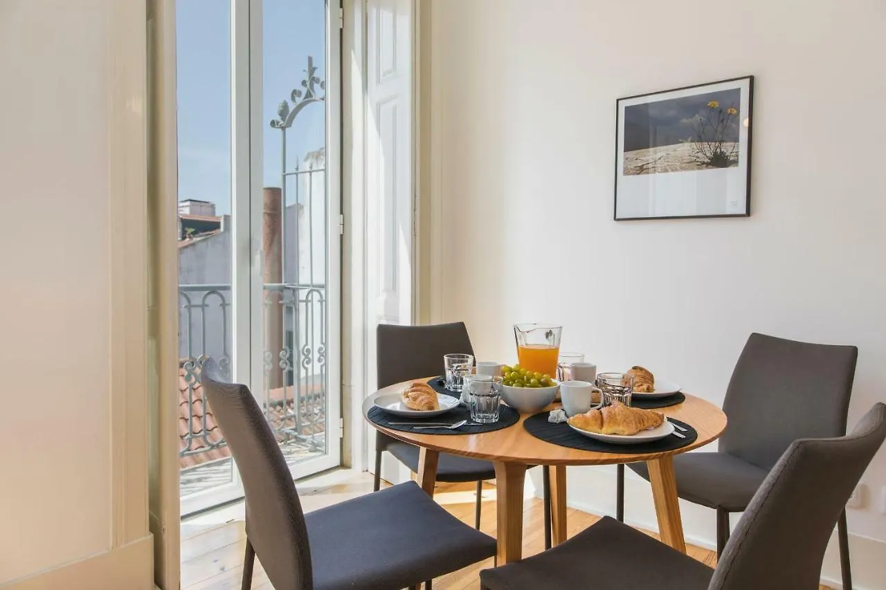 Lovelystay - Sunny Santa Catarina II Lisbon Portugal