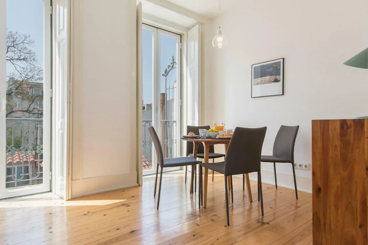 Lovelystay - Sunny Santa Catarina II Lisbon Apartment